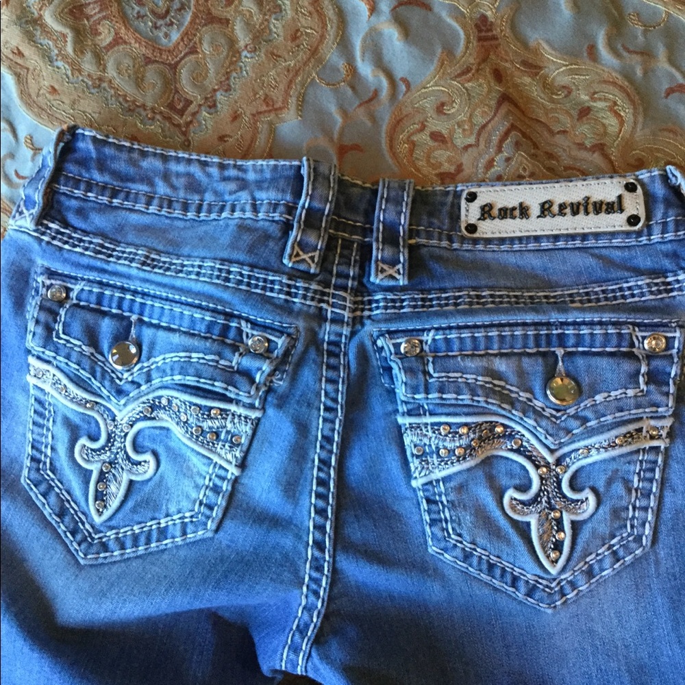 Rock Revival Capri Jeans